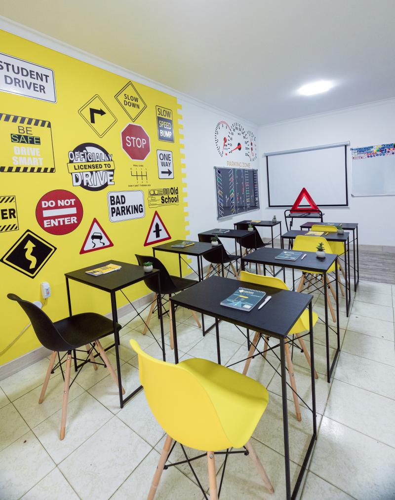 լսարանային ուսուցում պրոֆեսիոնալ ճեկ մասնագետի հետ